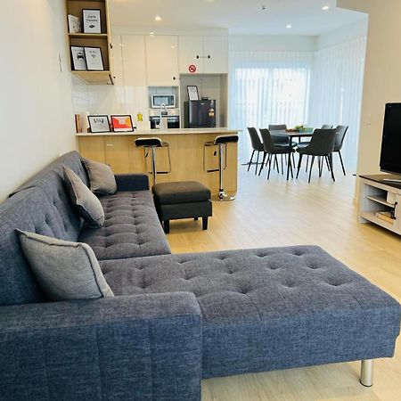 Central Modern 3-Bedroom,3- Bathroom House With Patio And Carpark- Lower Hutt City Centre Extérieur photo