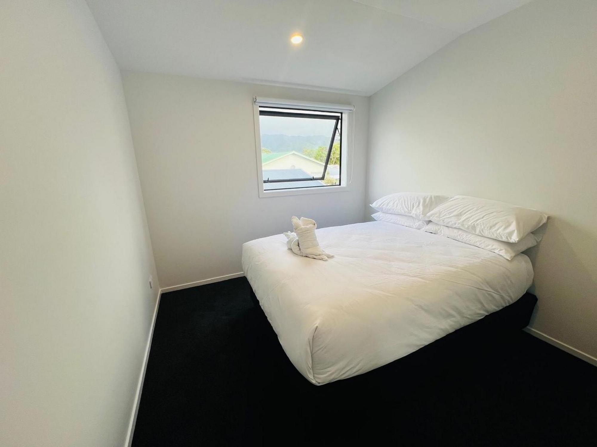 Central Modern 3-Bedroom,3- Bathroom House With Patio And Carpark- Lower Hutt City Centre Extérieur photo