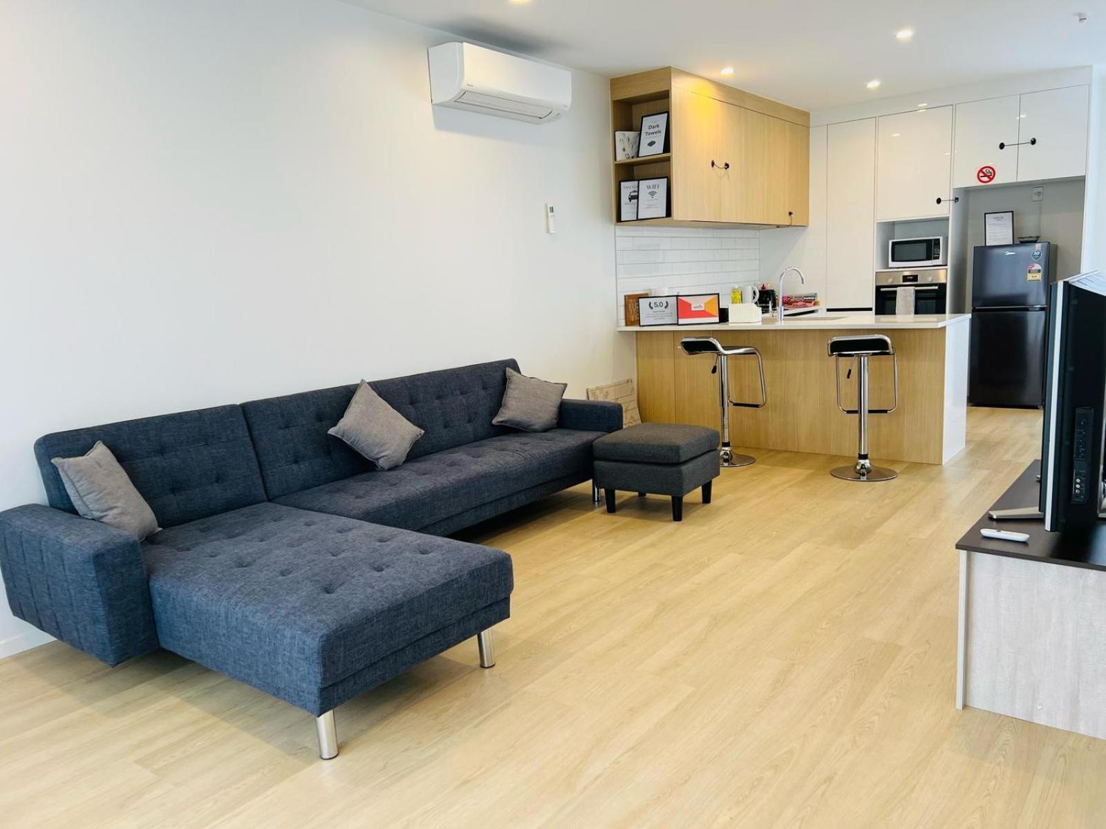 Central Modern 3-Bedroom,3- Bathroom House With Patio And Carpark- Lower Hutt City Centre Extérieur photo